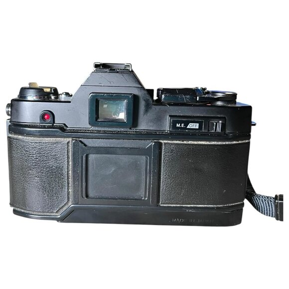 Konica Autoreflex T4 35mm SLR Film Camera w/ Hexanon 50mm F1.7 Lens - Picture 6 of 10